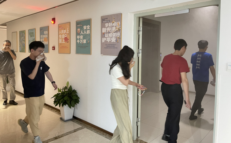 1709195049792482dzeD.jpg 2.jpg