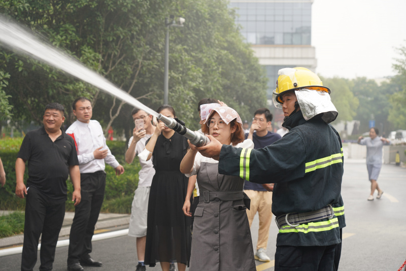 1709195846702181d0IN.jpg 6.jpg